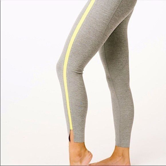 ZYIA ACTIVE Light n Luxe High Rise 7/8 24” leggings Grey Neon tape Size M NWT - Picture 3 of 12